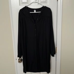 EUC Old Navy Medium TALL viscose lace detail shift dress